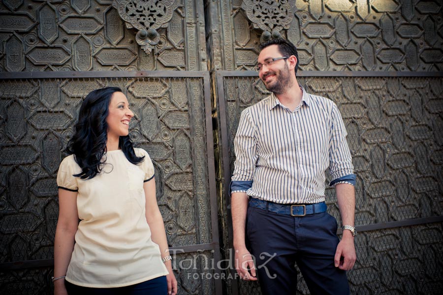 Preboda de Salud María y Francisco en los alrededores de la Mezquita de Córdoba fotografía 02