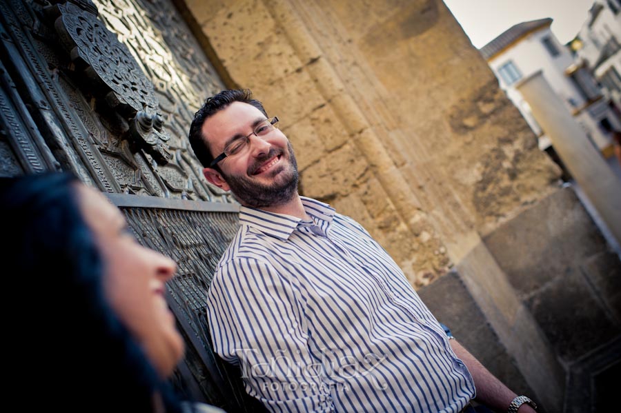 Preboda de Salud María y Francisco en los alrededores de la Mezquita de Córdoba fotografía 05