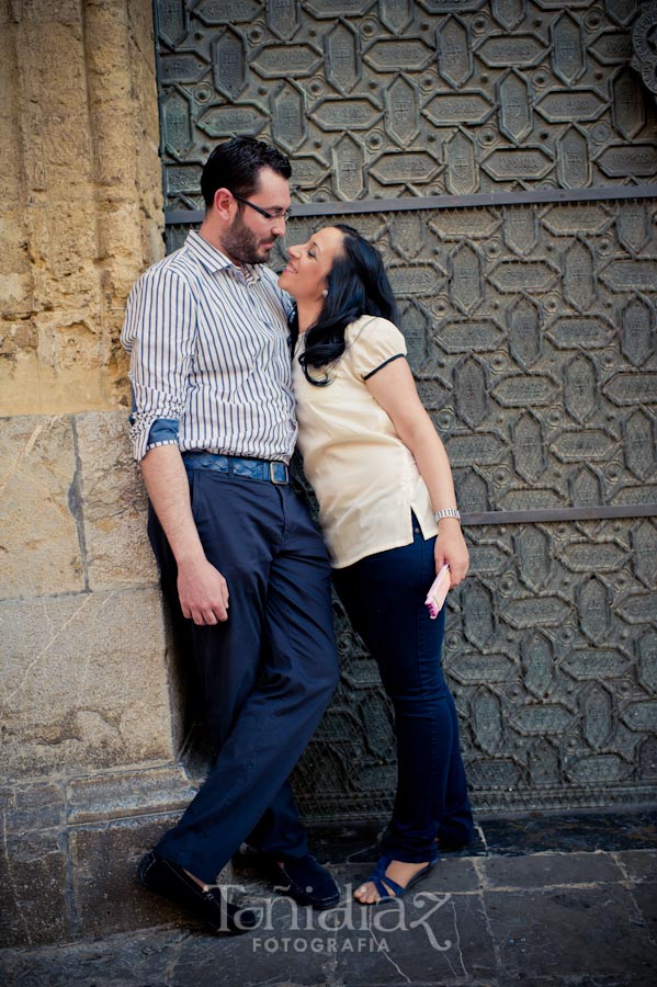 Preboda de Salud María y Francisco en los alrededores de la Mezquita de Córdoba fotografía 07