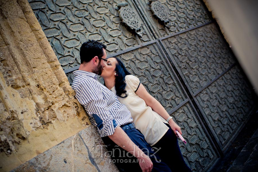 Preboda de Salud María y Francisco en los alrededores de la Mezquita de Córdoba fotografía 11