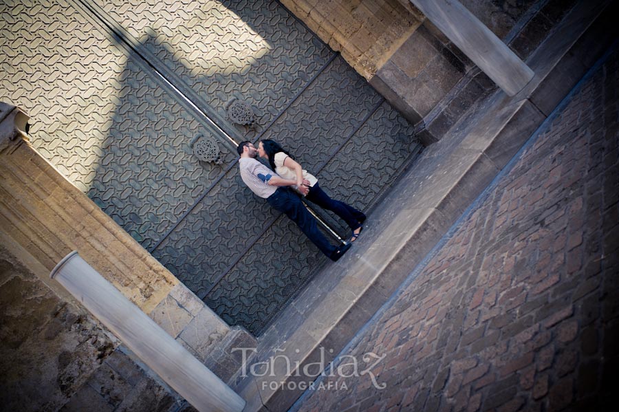 Preboda de Salud María y Francisco en los alrededores de la Mezquita de Córdoba fotografía 14