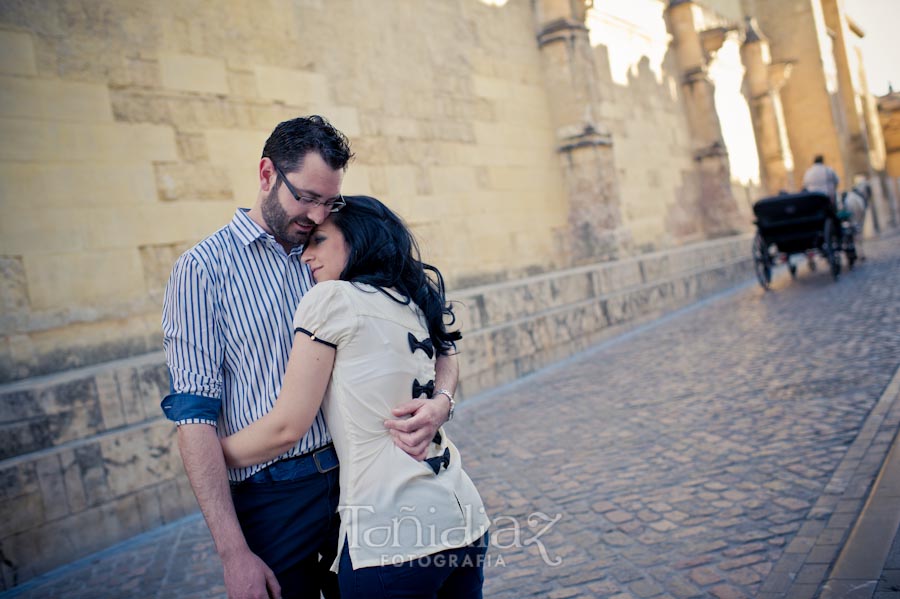 Preboda de Salud María y Francisco en los alrededores de la Mezquita de Córdoba fotografía 31