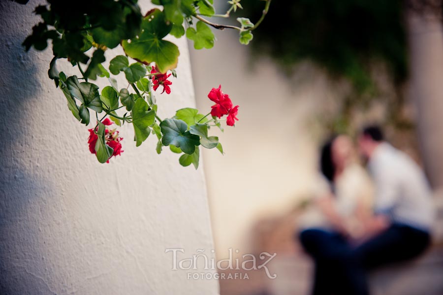 Preboda de Salud María y Francisco calle las flores de Córdoba fotografía 59