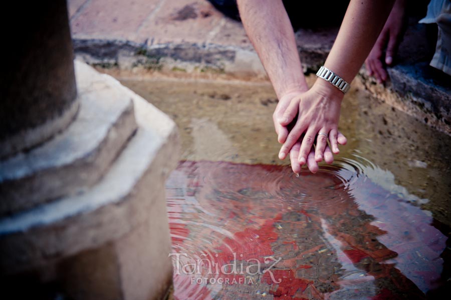 Preboda de Salud María y Francisco calle las flores de Córdoba fotografía 60