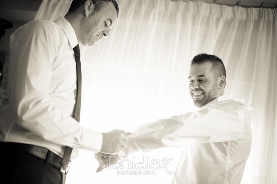 Boda de Oscar y Estefanía en casa del novio fotografía 006