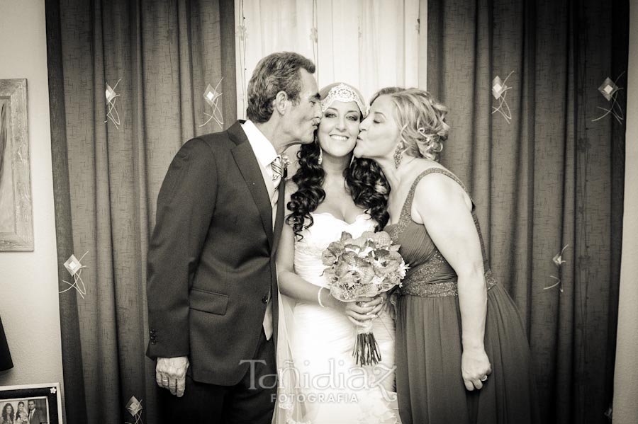 Boda de Oscar y Estefanía en casa de la novia fotografía 045