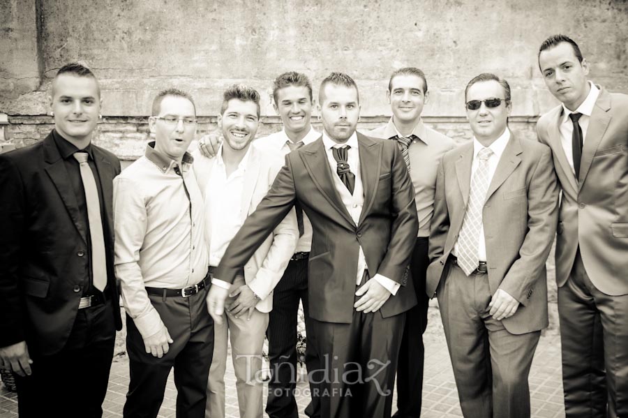 Boda de Oscar y Estefanía en la espera del novio fotografía 051