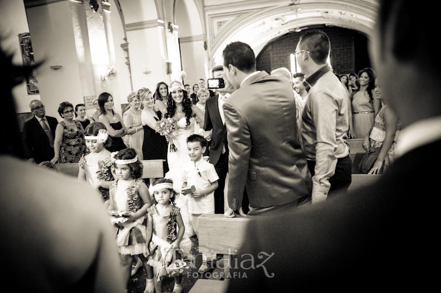 Boda de Oscar y Estefanía la llegada de la novia 059