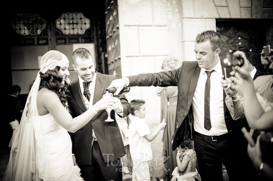 Boda de Oscar y Estefanía el brindis fotografia 075