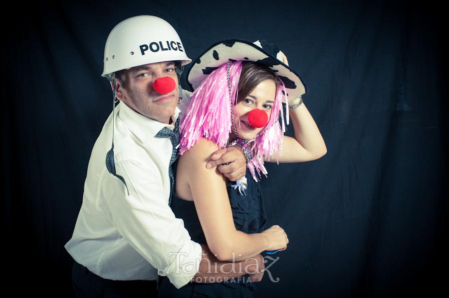 Photocall de disfraces en la Boda de Manolo y Teresa en Posadas Córdoba 22