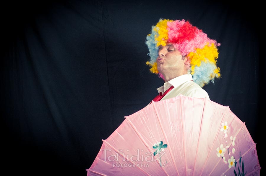 Photocall de disfraces en la Boda de Manolo y Teresa en Posadas Córdoba 38