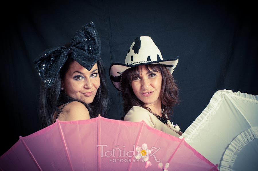 Photocall de disfraces en la Boda de Manolo y Teresa en Posadas Córdoba 39