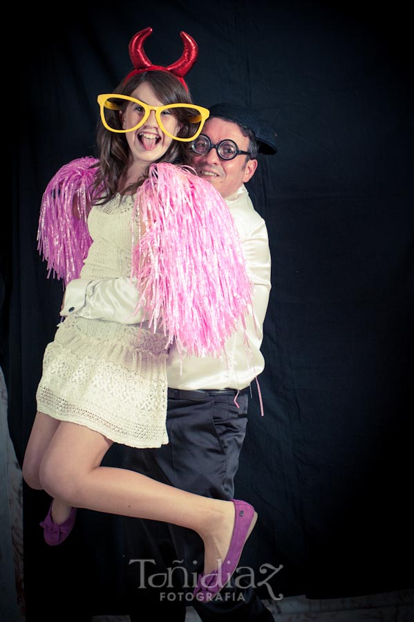 Photocall de disfraces en la Boda de Manolo y Teresa en Posadas Córdoba 49