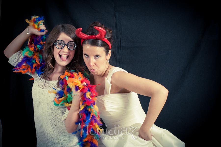Photocall de disfraces en la Boda de Manolo y Teresa en Posadas Córdoba 50
