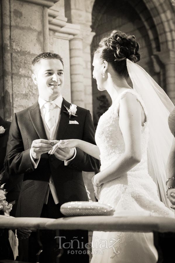 Boda de Javier y Miriam en la Iglesia de San Lorenzo en Córdoba 007