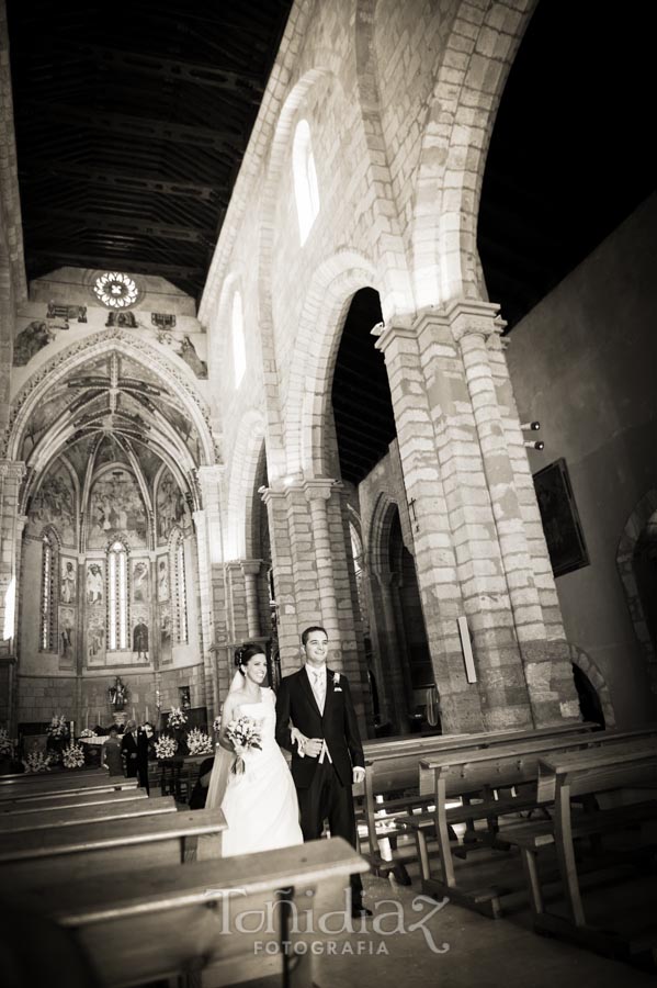 Boda de Javier y Miriam en la Iglesia de San Lorenzo en Córdoba 011