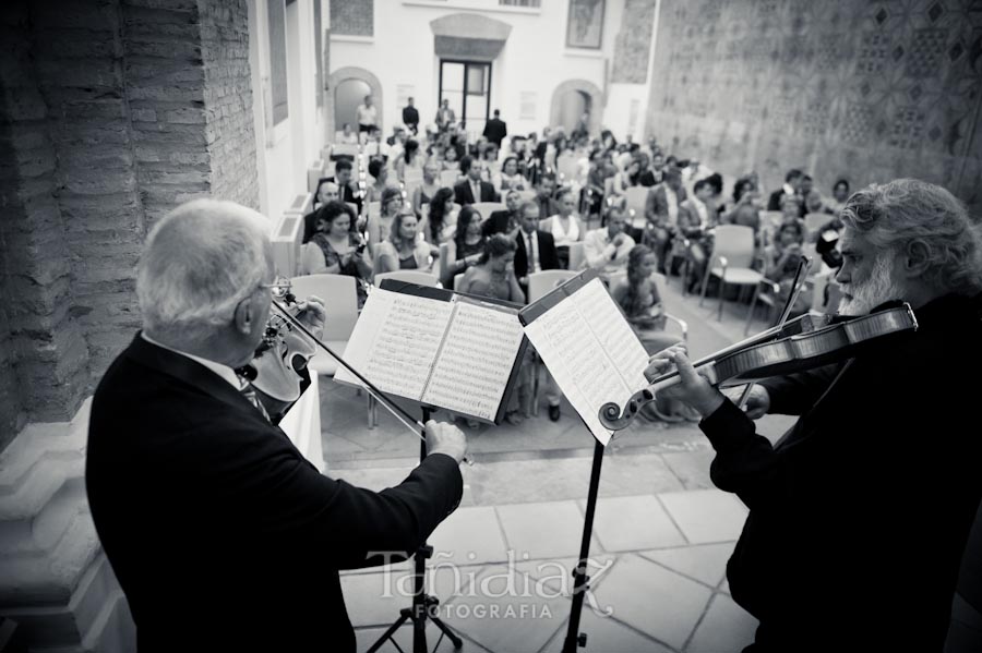 Boda de Jose y Estefanía ceremonia en el Alcazar de los Reyes Cristianos en Córdoba 97